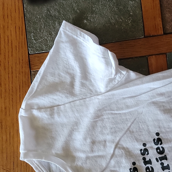 White Old Navy Everywear Women ❤ Tee - Picture 4 of 8